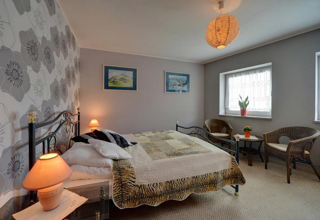 Apartamenty I Pokoje Karpacz - Centrum Karpacza, Parking W Cenie! 外观 照片