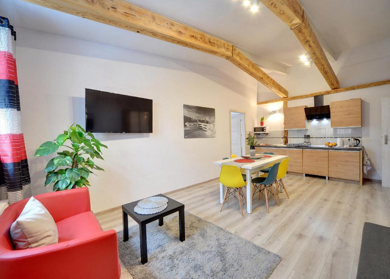 Apartamenty I Pokoje Karpacz - Centrum Karpacza, Parking W Cenie! 外观 照片
